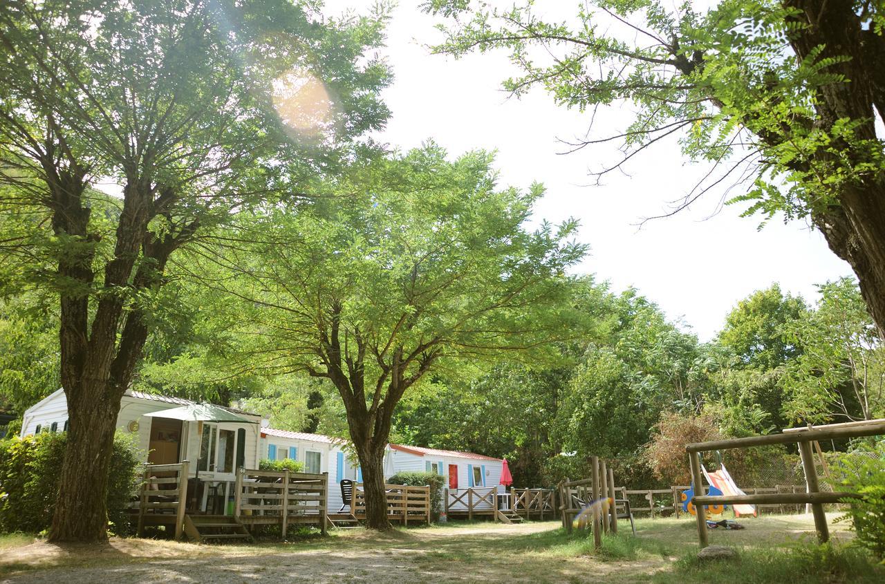Отель Camping La Boheme Турнон-сюр-Рон Экстерьер фото